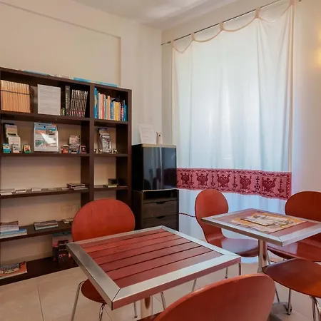 Le Sul Corso Pensión Cagliari